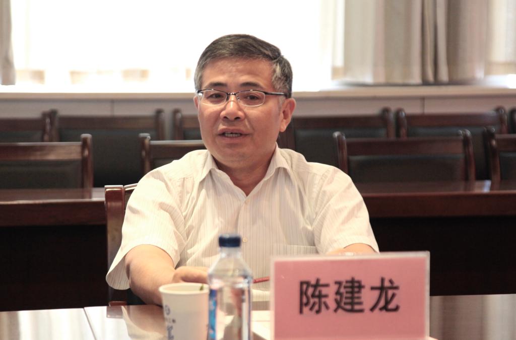 陈建龙先生就推进校企合作与我院进行了深入交流